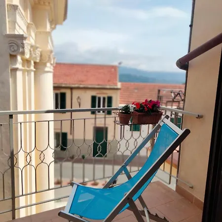 Ligurian Village, Historic Center, Near The Sea Lejlighed *
