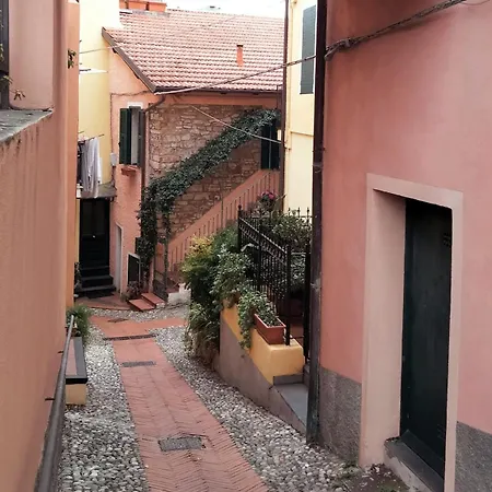 Ligurian Village, Historic Center, Near The Sea Lejlighed